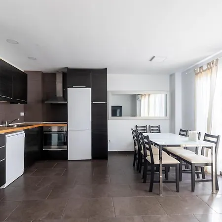 Fun Building By Homeabout Appartement